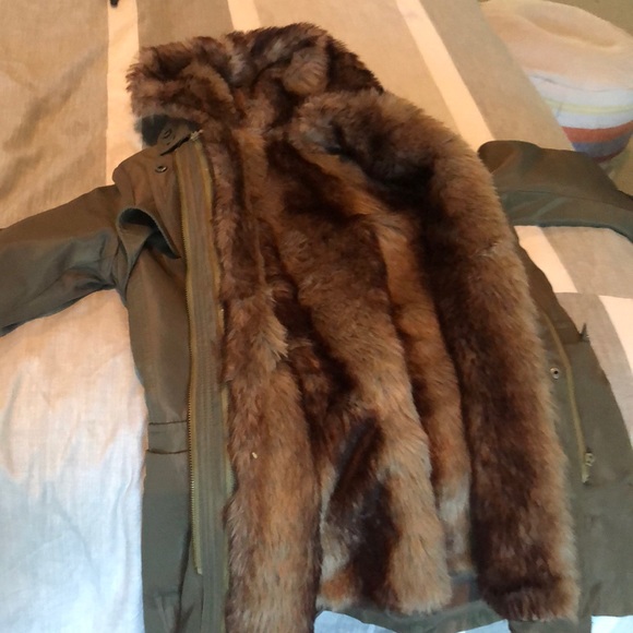 Sold - Picture 3 of 3